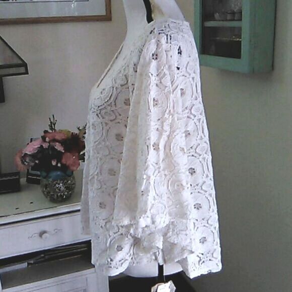 NWT Democracy Lace Top - Picture 4 of 12